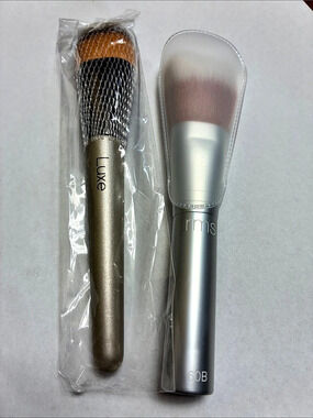 rms powder blush brush 60B and Luxe powder brush NWT